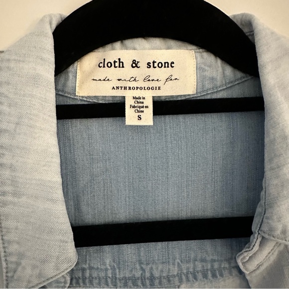 Cloth and Stone Anthropologie Chambray Button Down - Picture 2 of 3